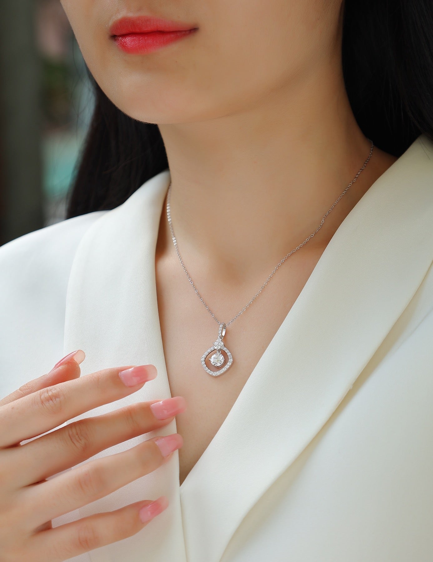 Stardust 1 Carat Moissanite Halo Pendant Necklace in Sterling Silver
