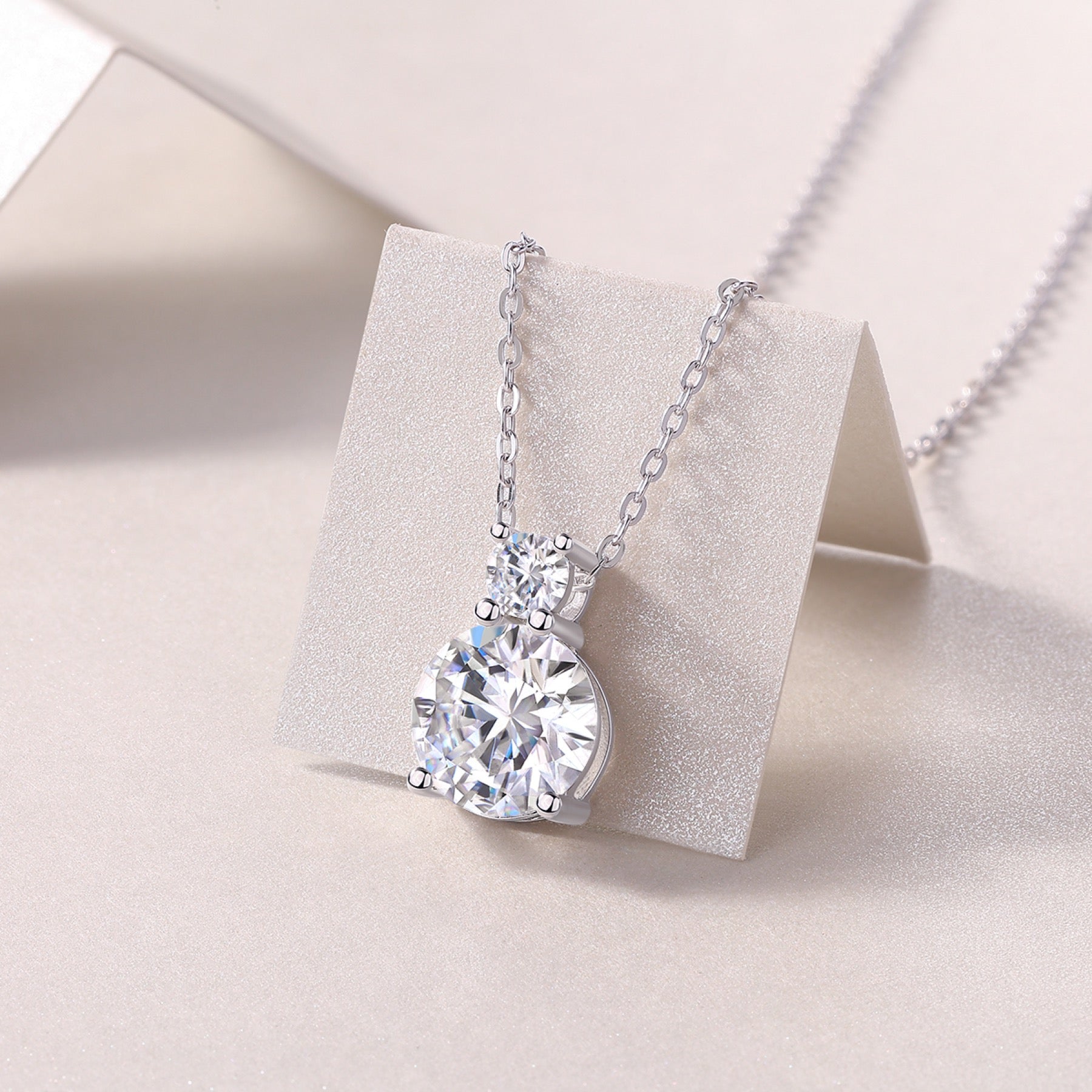 Manor 3 Carat Moissanite Halo Pendant Necklace in Sterling Silver