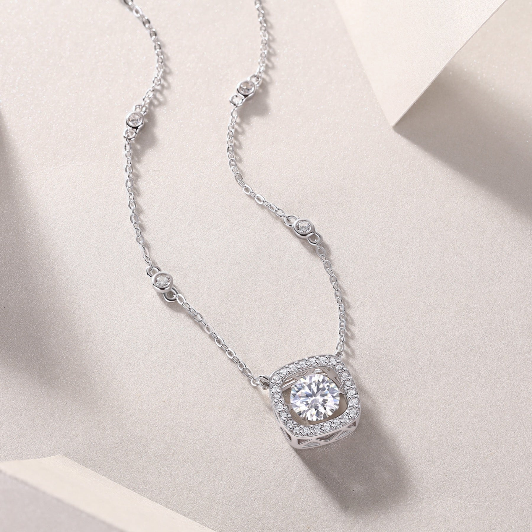 Sweetness 1 Carat Moissanite Halo Pendant Necklace in Sterling Silver