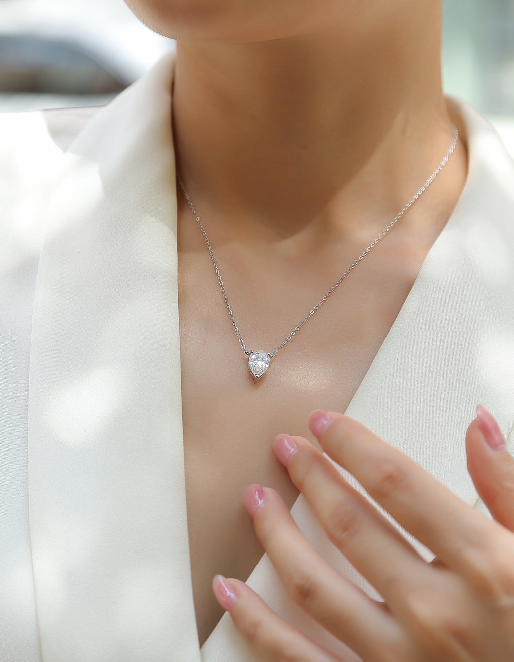 Goutte Moissanite Pear Pendant Necklace in Sterling Silver