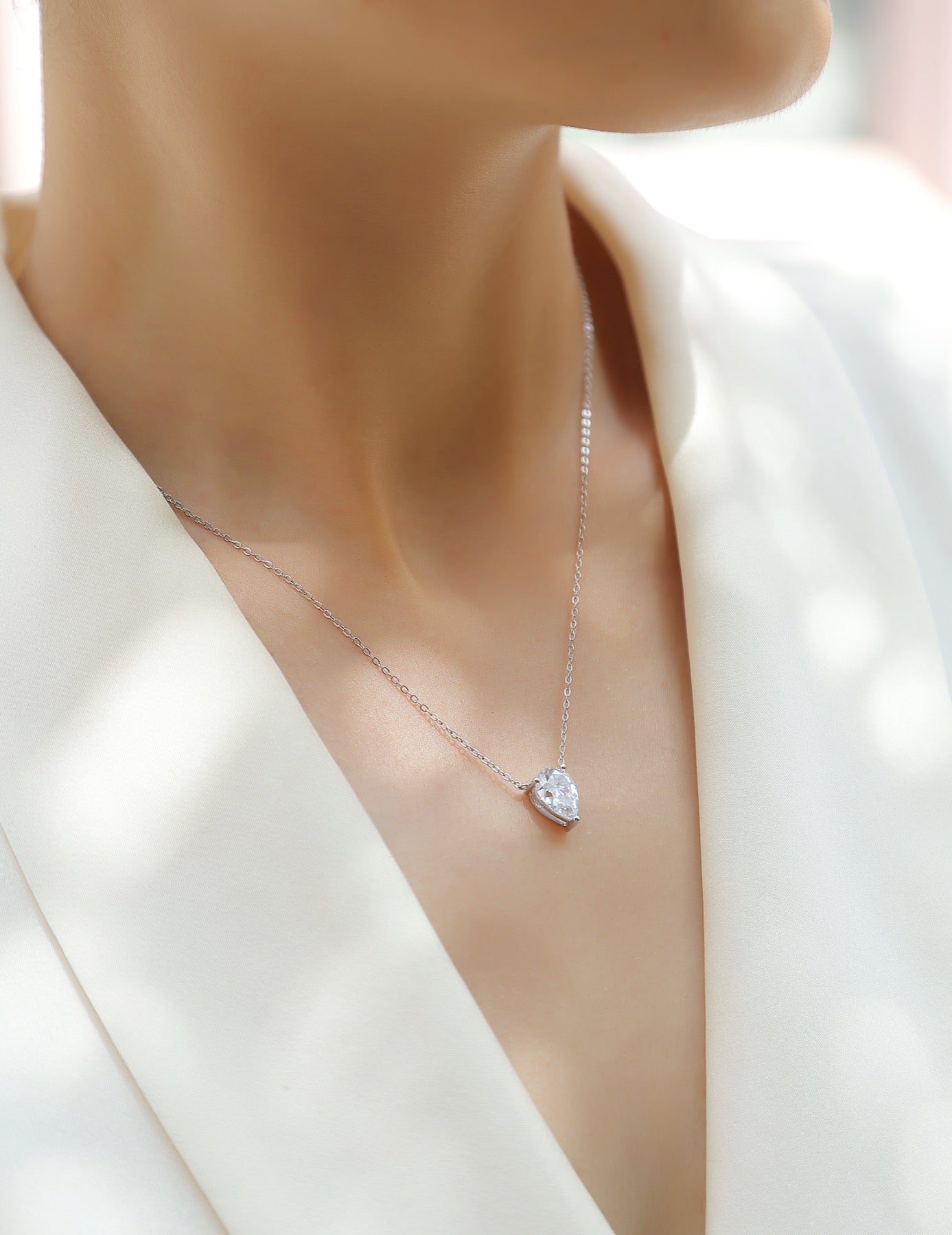 Goutte Moissanite Pear Pendant Necklace in Sterling Silver