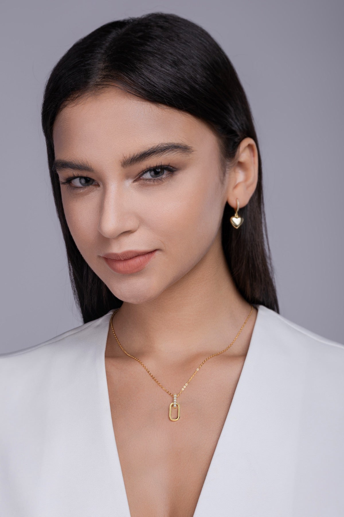 Geo Moissanite Oval Link Pendant Necklace in Gold-Tone Sterling Silver