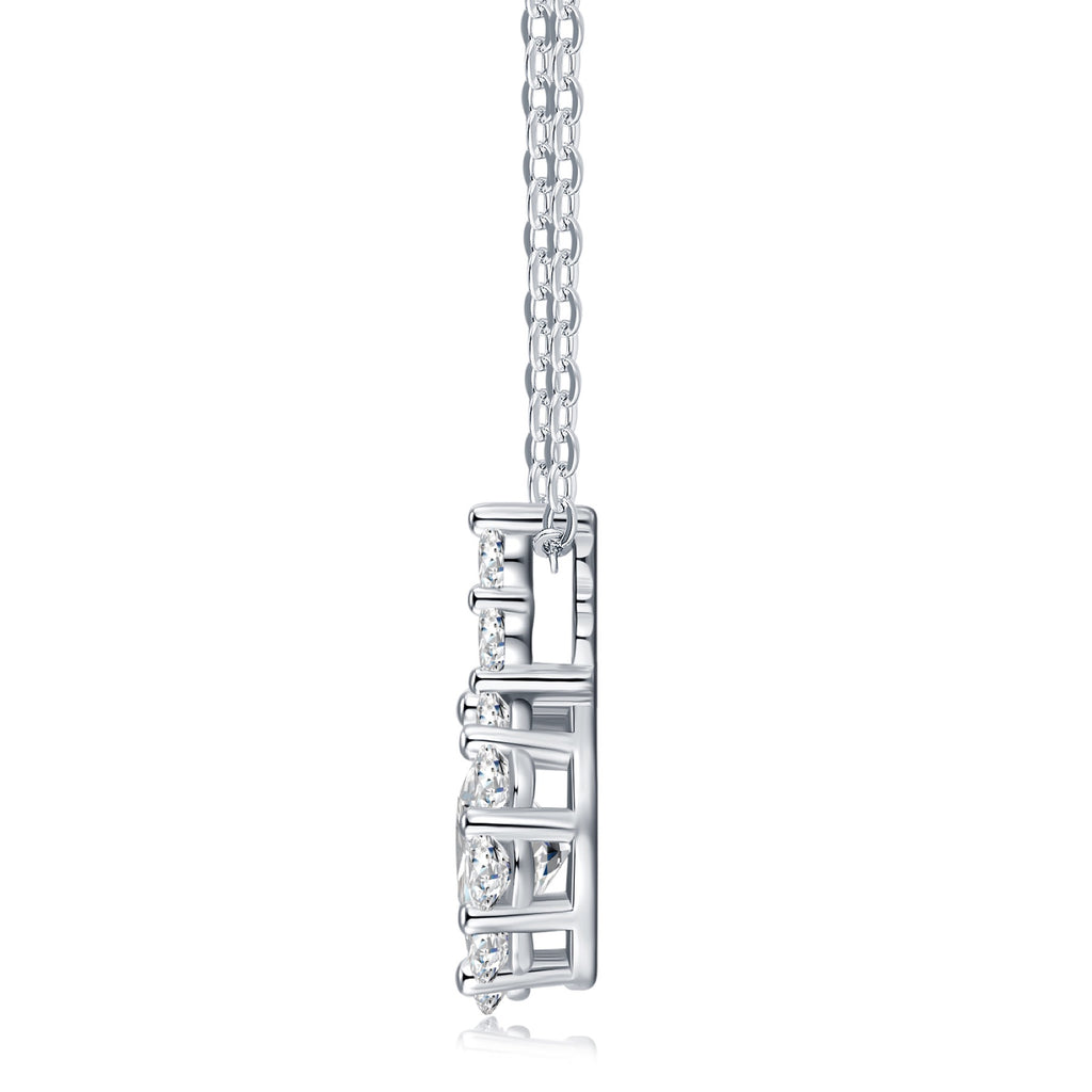 Marguerite 1 Carat Moissanite Flower Pendant Necklace in Sterling Silver