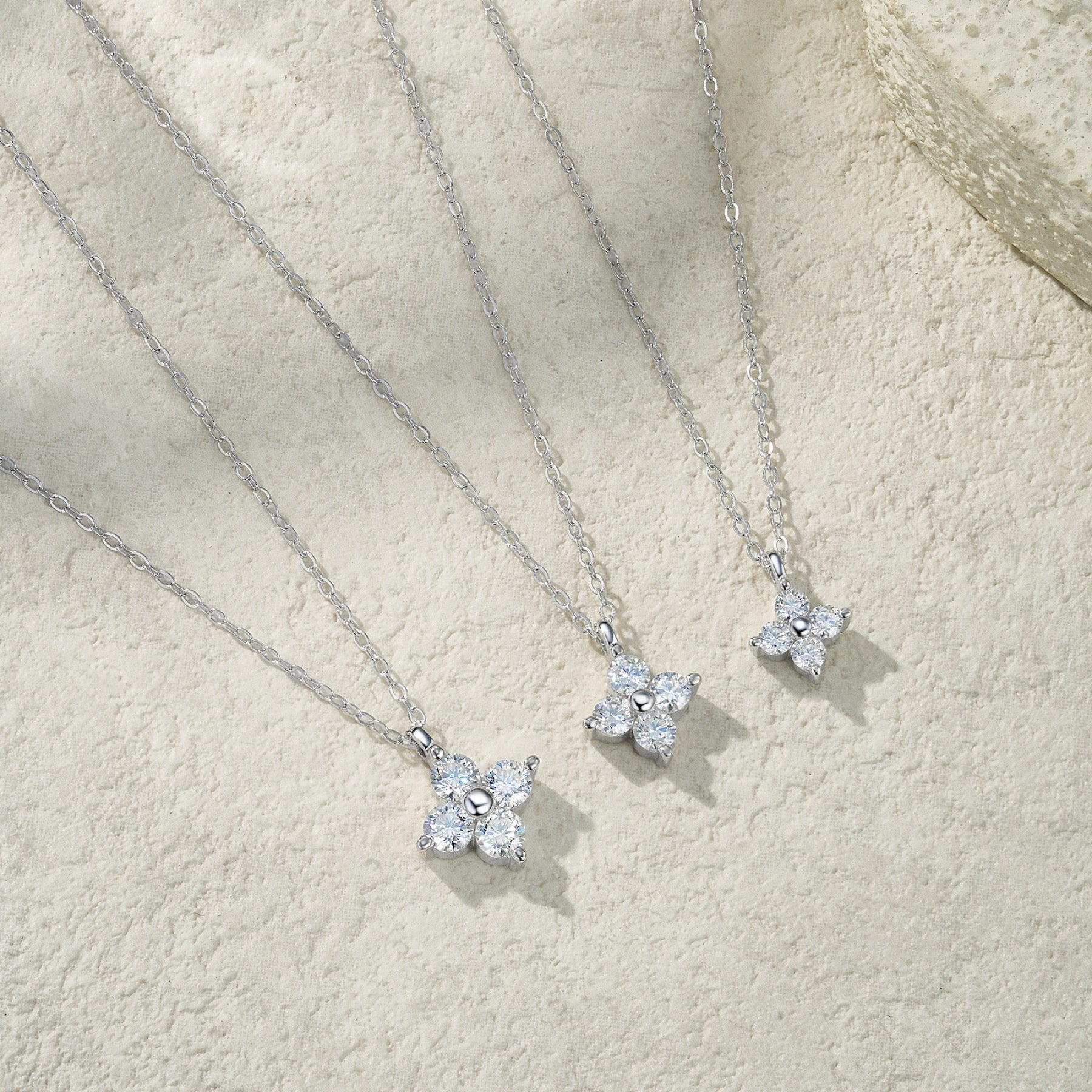 Trefle Moissanite Clover Pendant Necklace in Sterling Silver