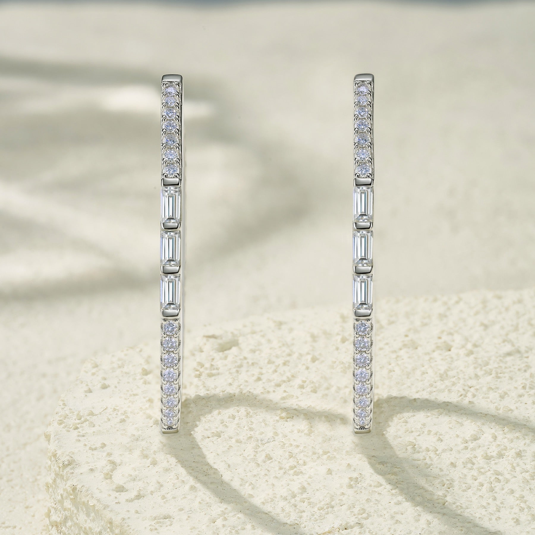 Cerchione Moissanite Hoop Earrings in Sterling Silver
