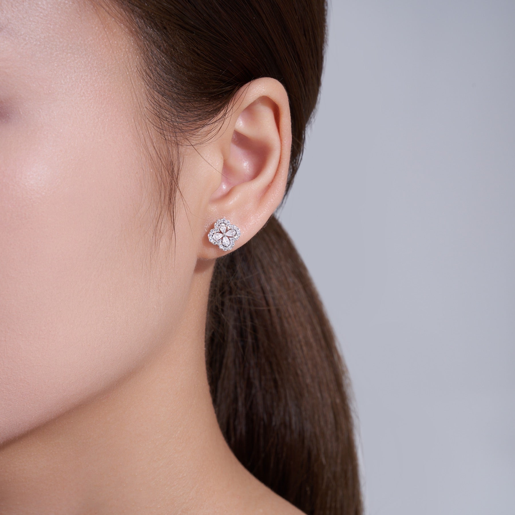 Fiordaliso Moissanite Flower Stud Earrings in Sterling Silver