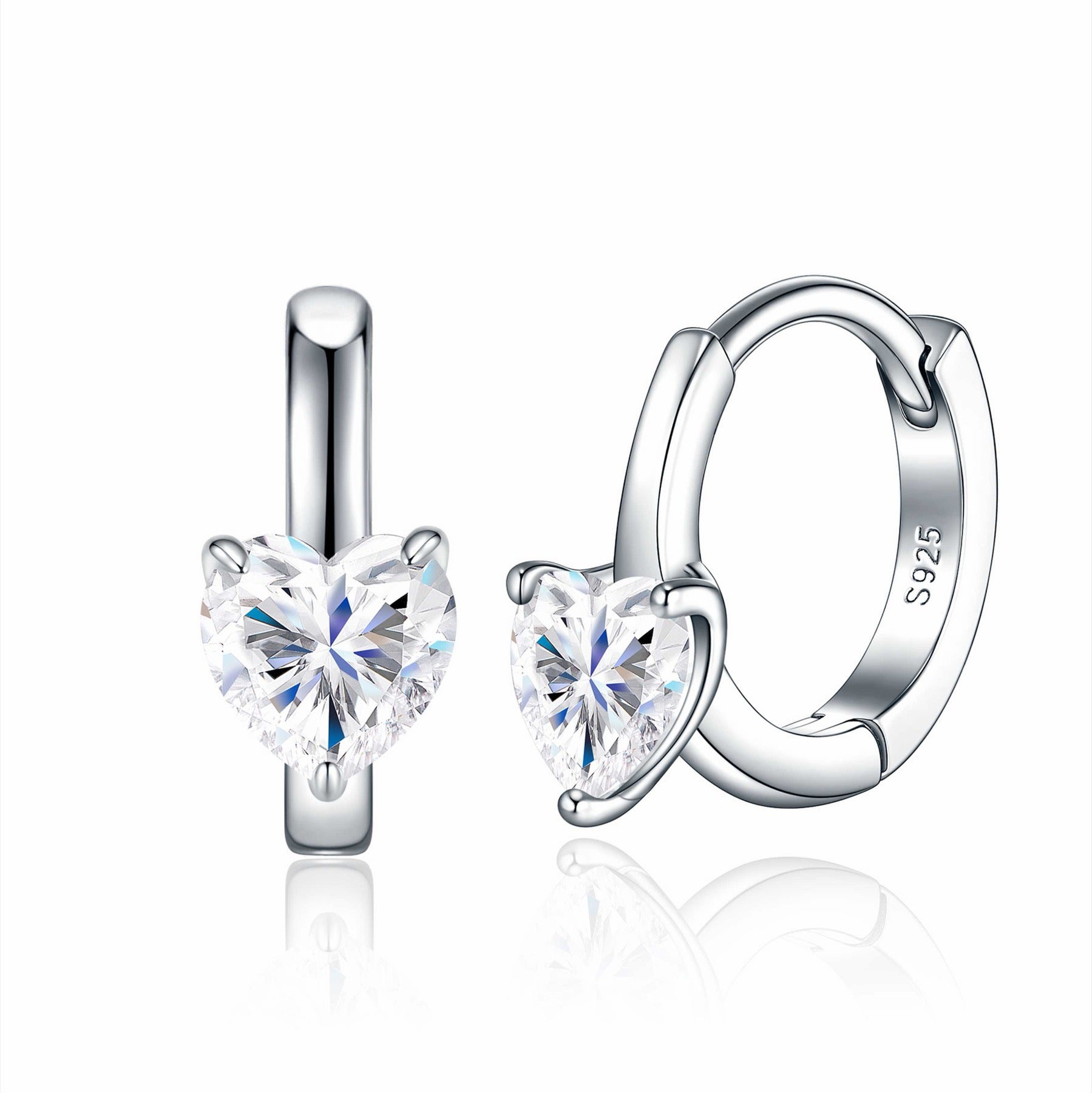 Cuoretondo Moissanite Stud Earrings in Sterling Silver
