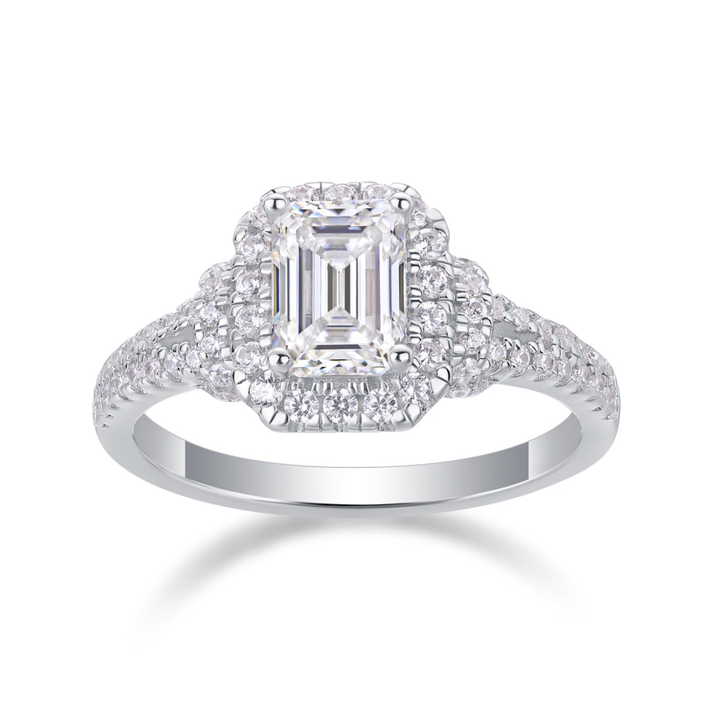 Cofanetto Emerald-Cut Moissanite Three-Stone Ring in Sterling Silver