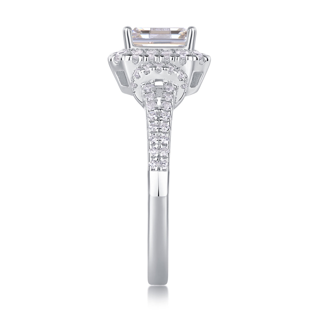 Cofanetto Emerald-Cut Moissanite Three-Stone Ring in Sterling Silver