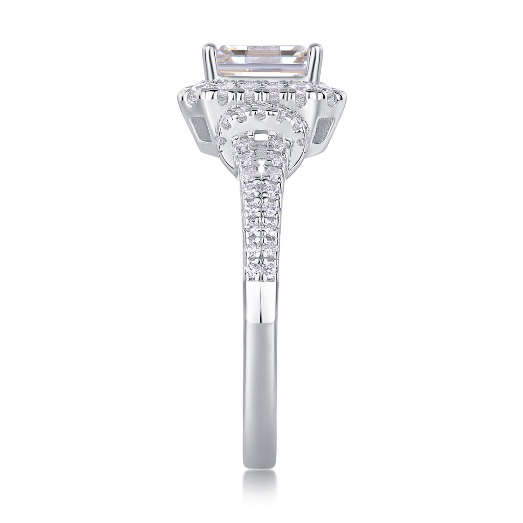 Cofanetto Emerald-Cut Moissanite Three-Stone Ring in Sterling Silver