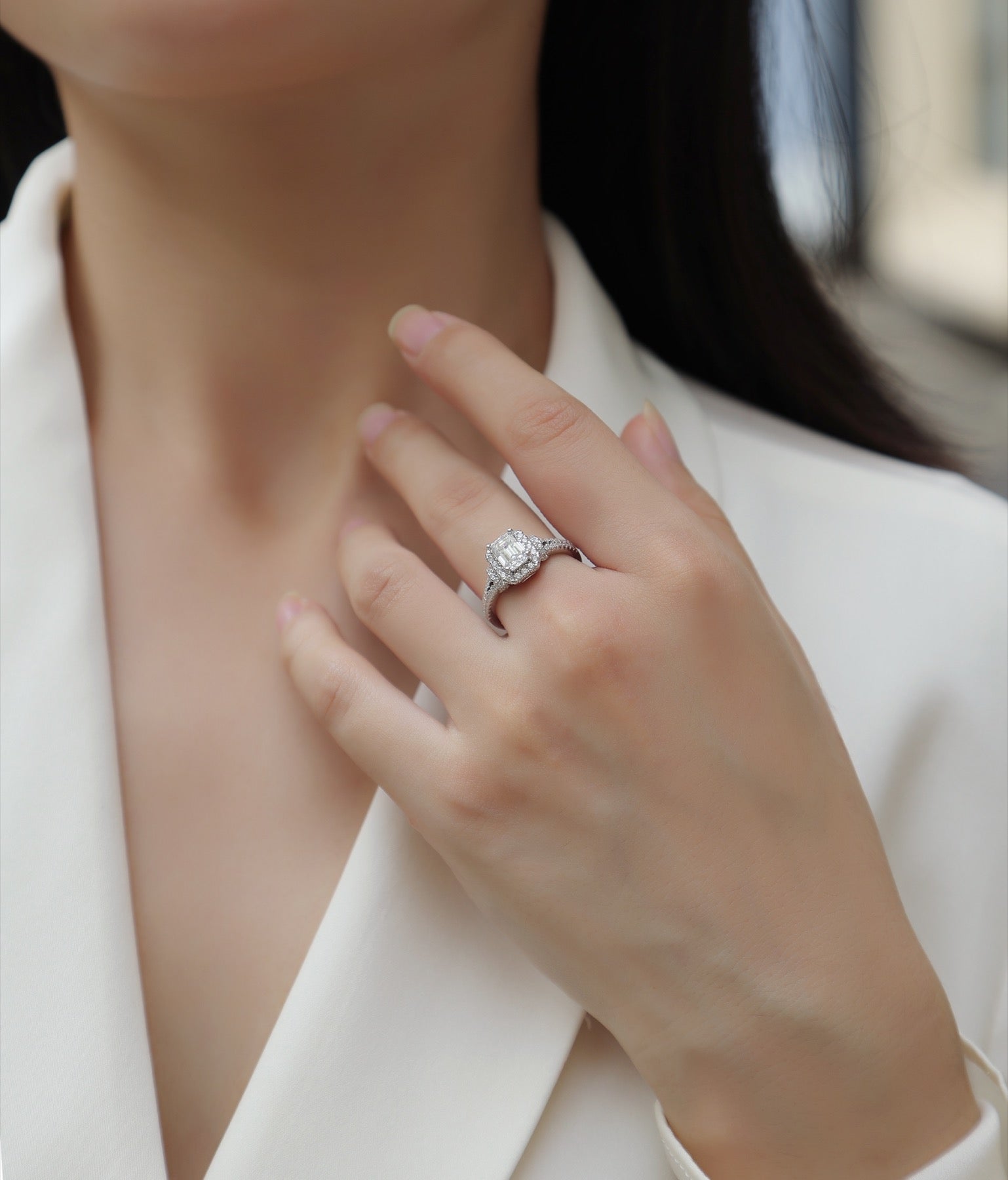 Cofanetto Emerald-Cut Moissanite Three-Stone Ring in Sterling Silver