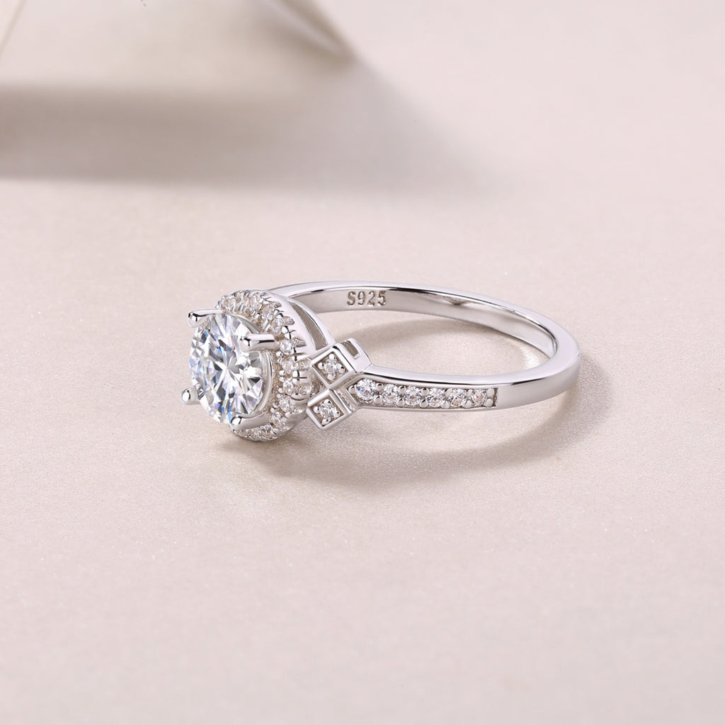 Faro Moissanite Halo Ring in Sterling Silver