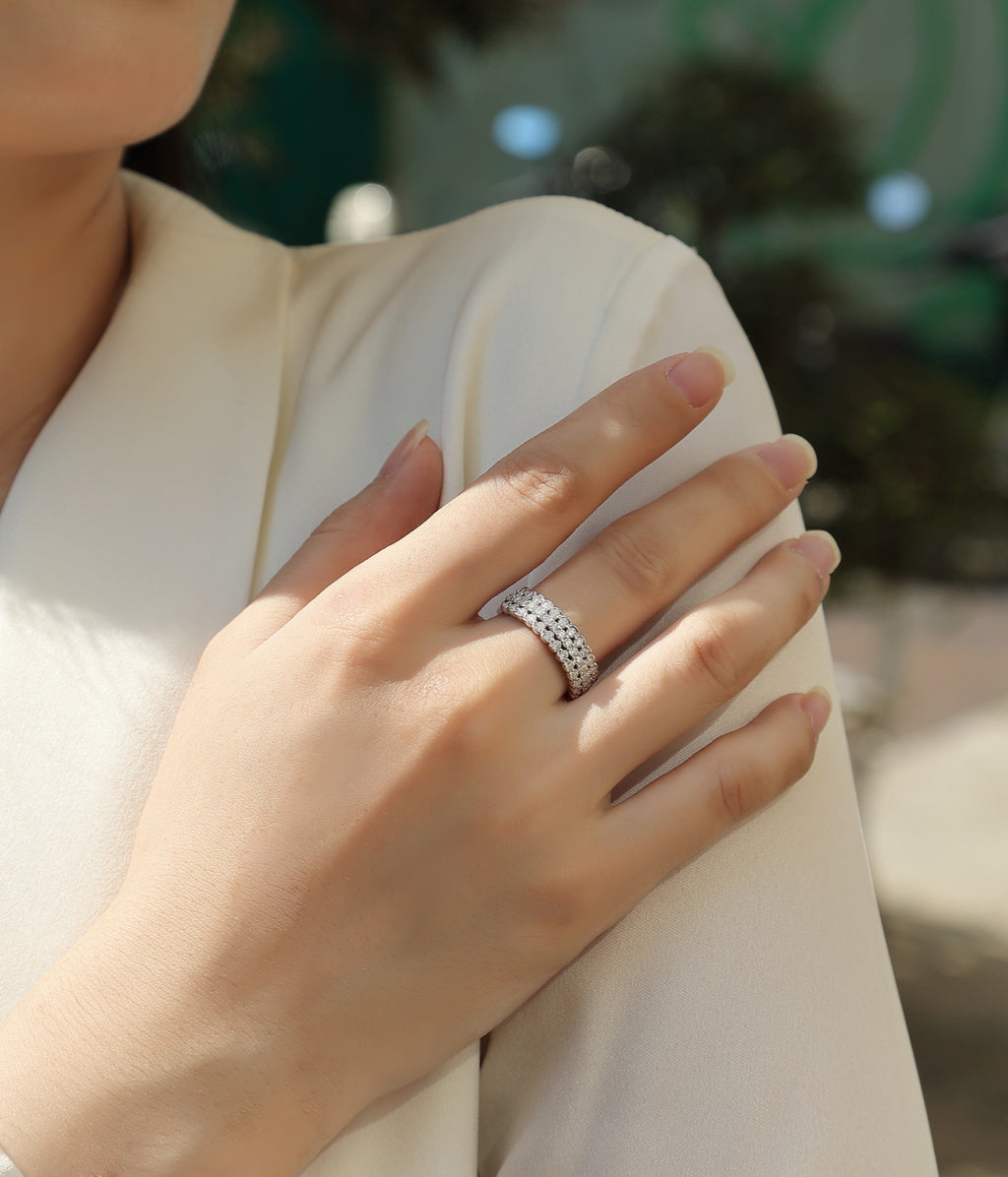Verse Moissanite Band Ring in Sterling Silver