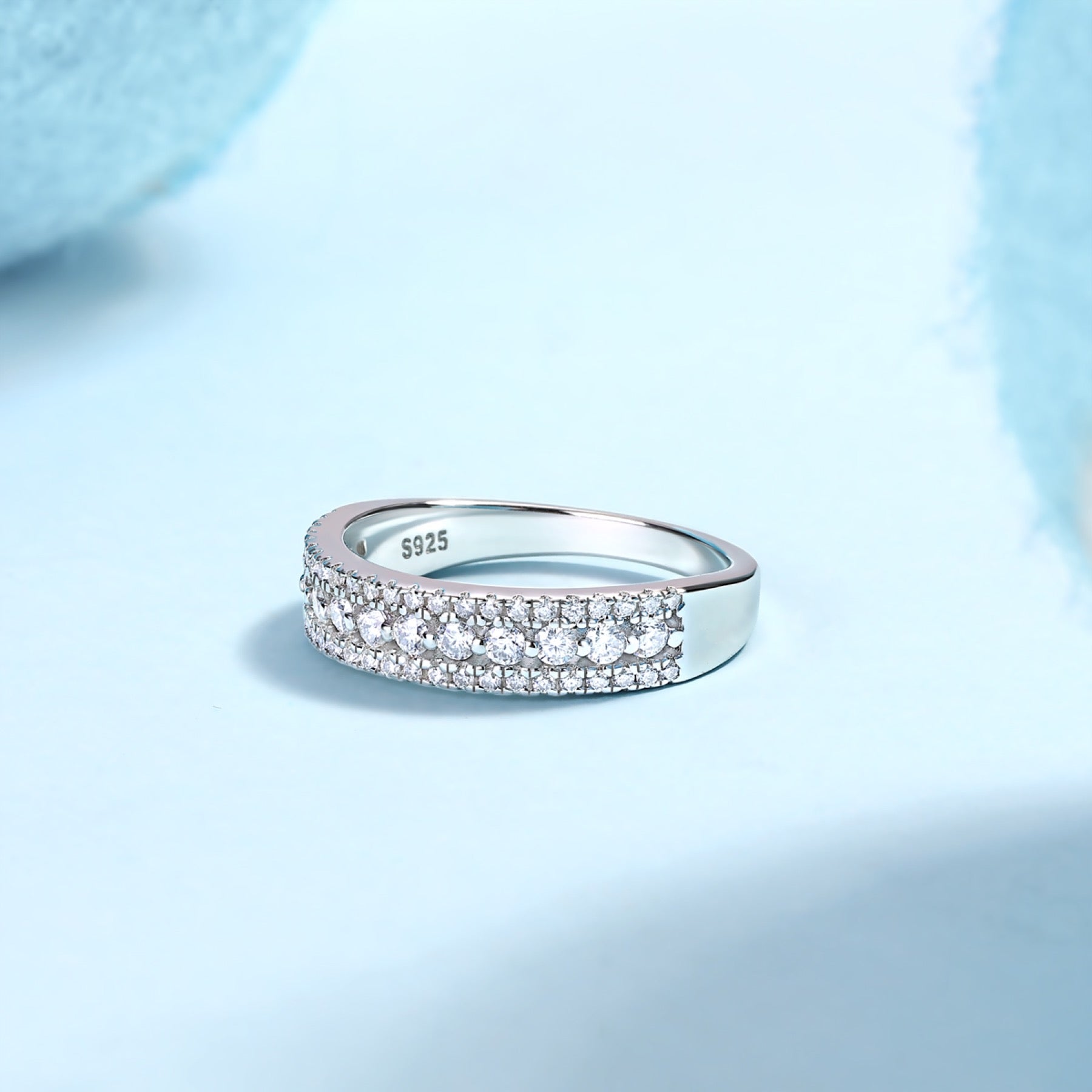 Marinaio Moissanite Band Ring in Sterling Silver