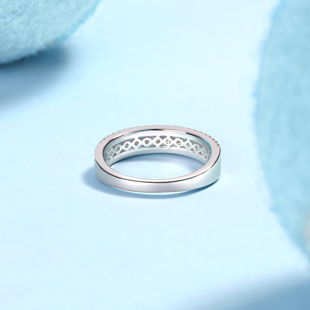 Marinaio Moissanite Band Ring in Sterling Silver