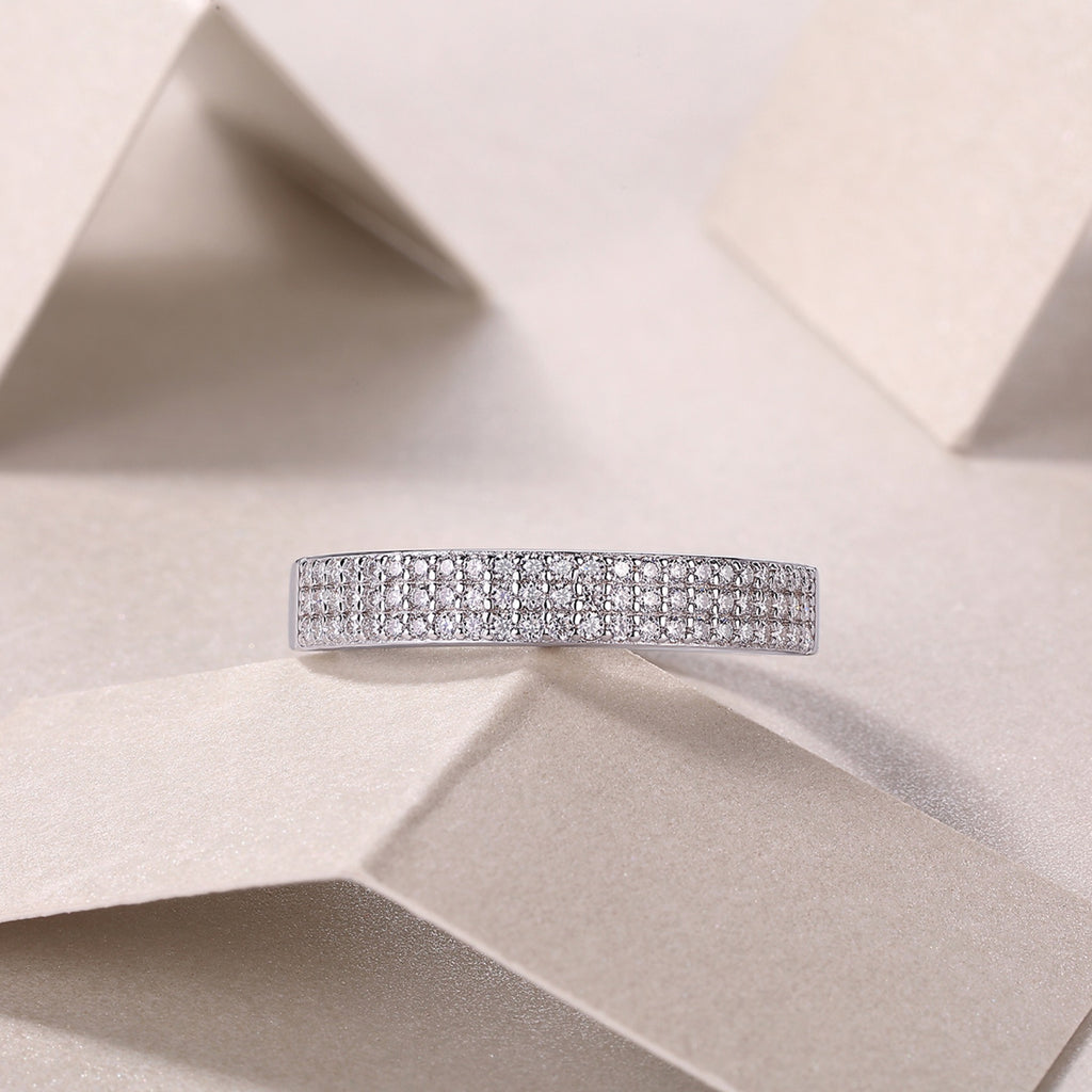 Alato Moissanite Band Ring in Sterling Silver