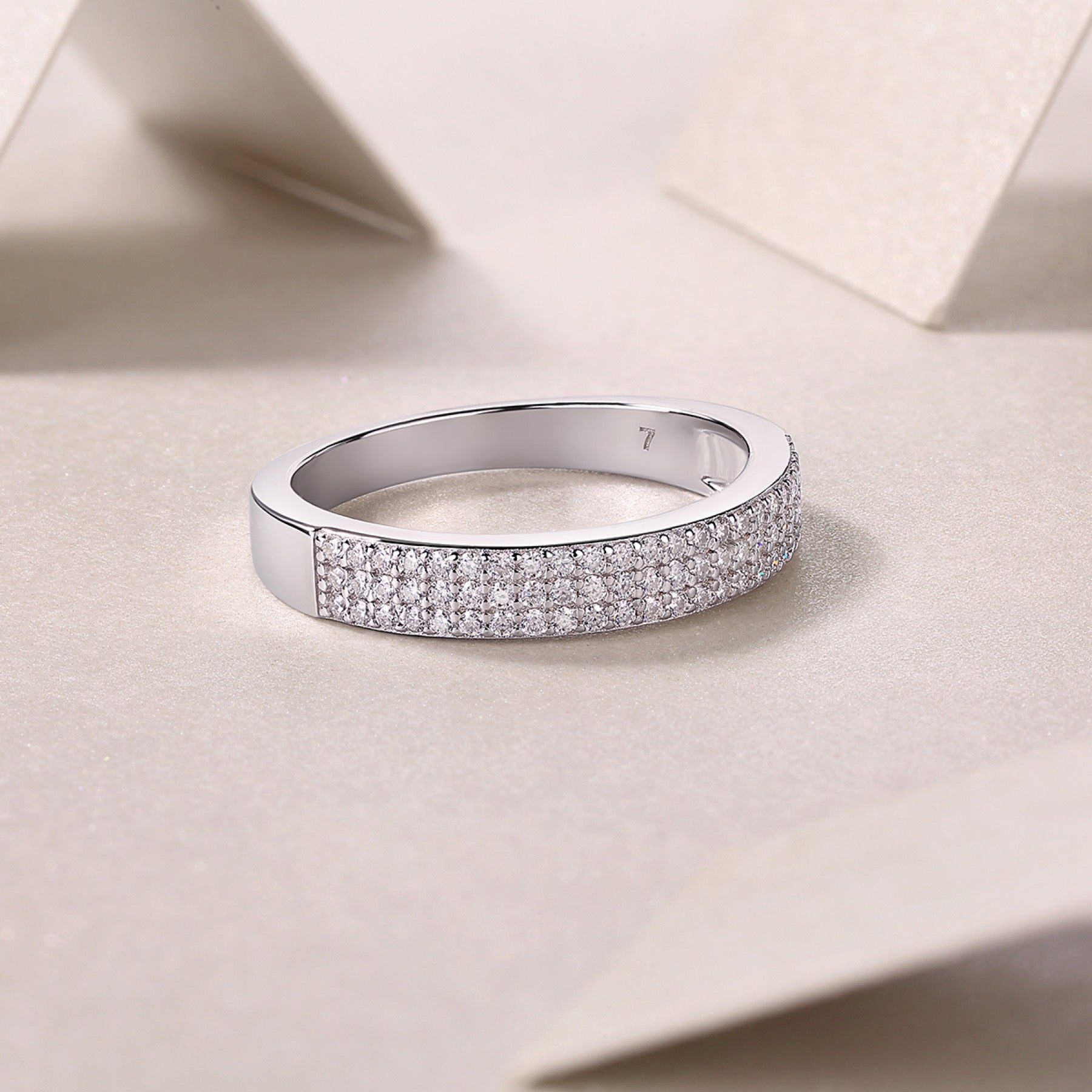 Alato Moissanite Band Ring in Sterling Silver