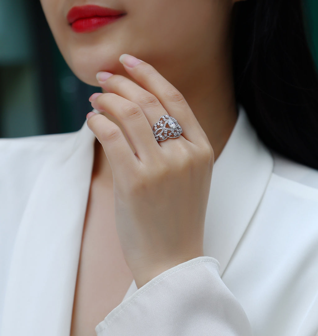 Waltz Oval-Cut Moissanite Halo Ring in Sterling Silver
