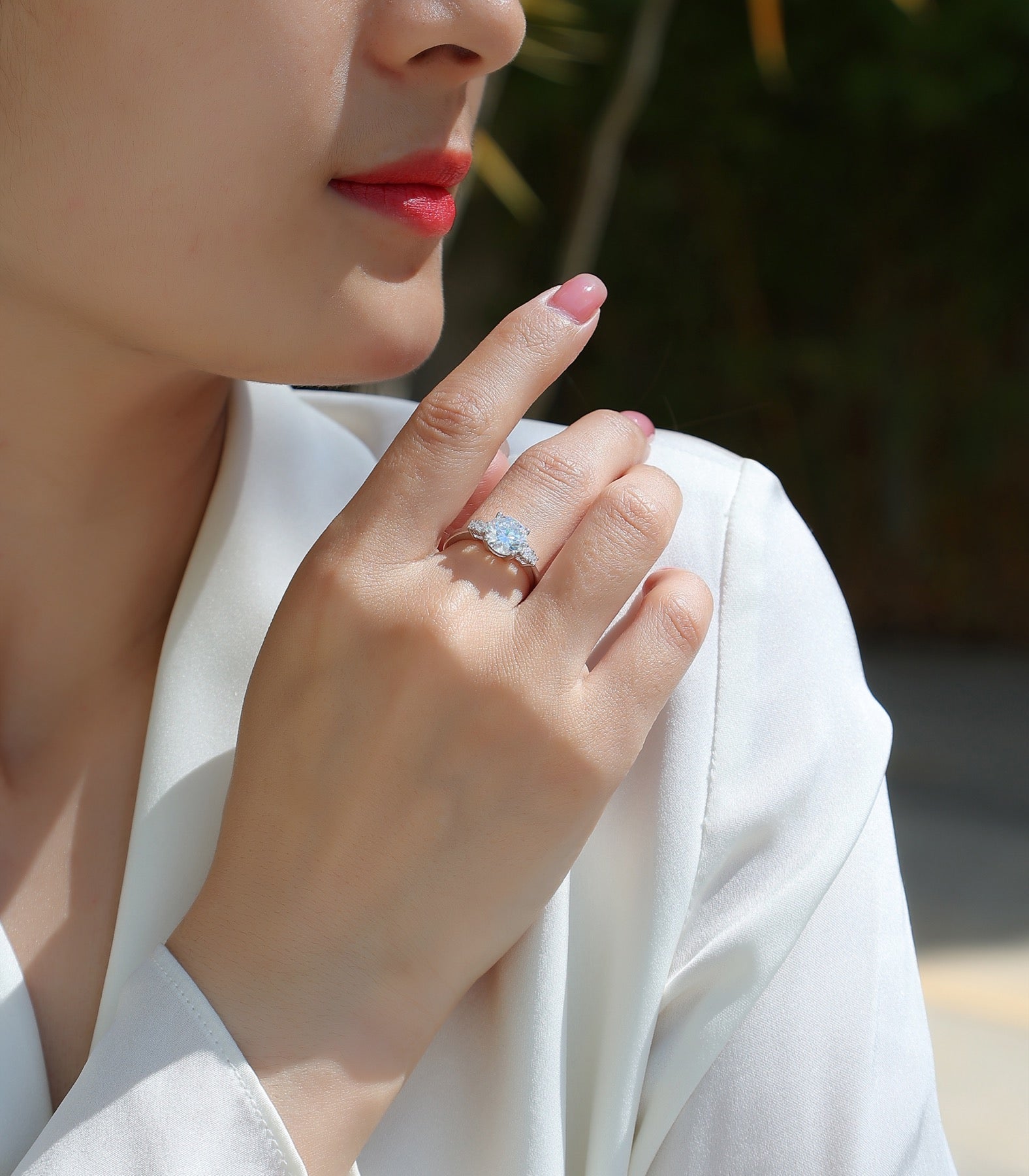 Starvow 2 Carat Moissanite Solitaire Ring in Sterling Silver