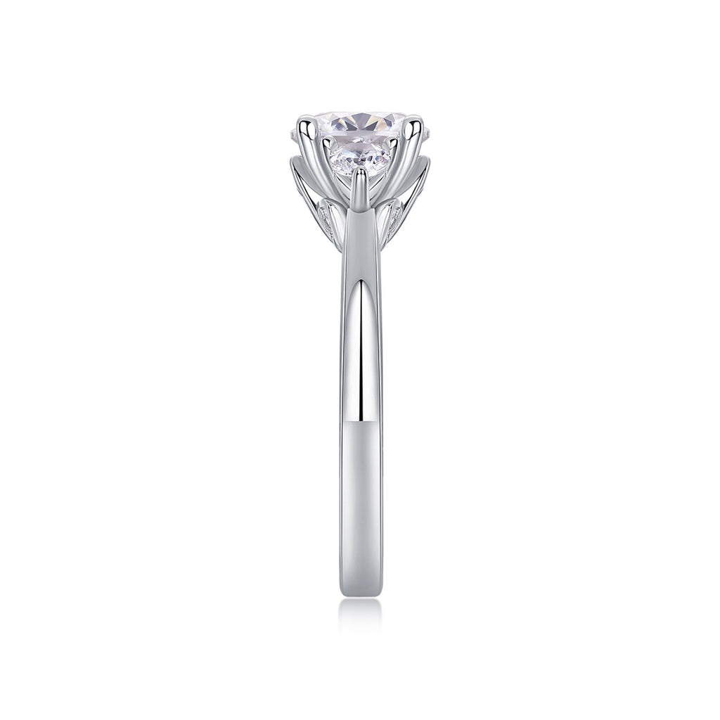 Starnight 2 Carat Moissanite Solitaire Ring in Sterling Silver