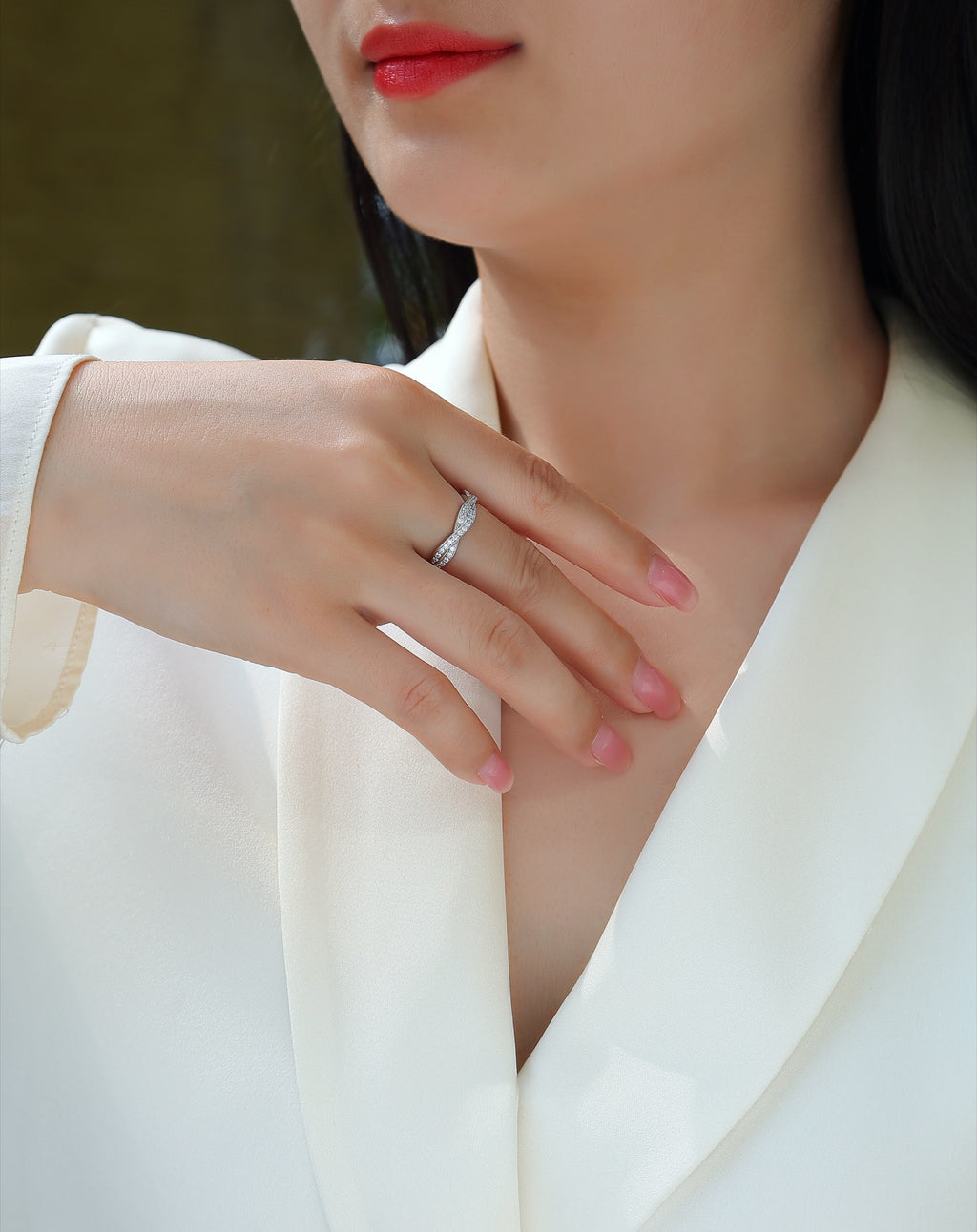 Dreamy Moissanite Band Ring in Sterling Silver