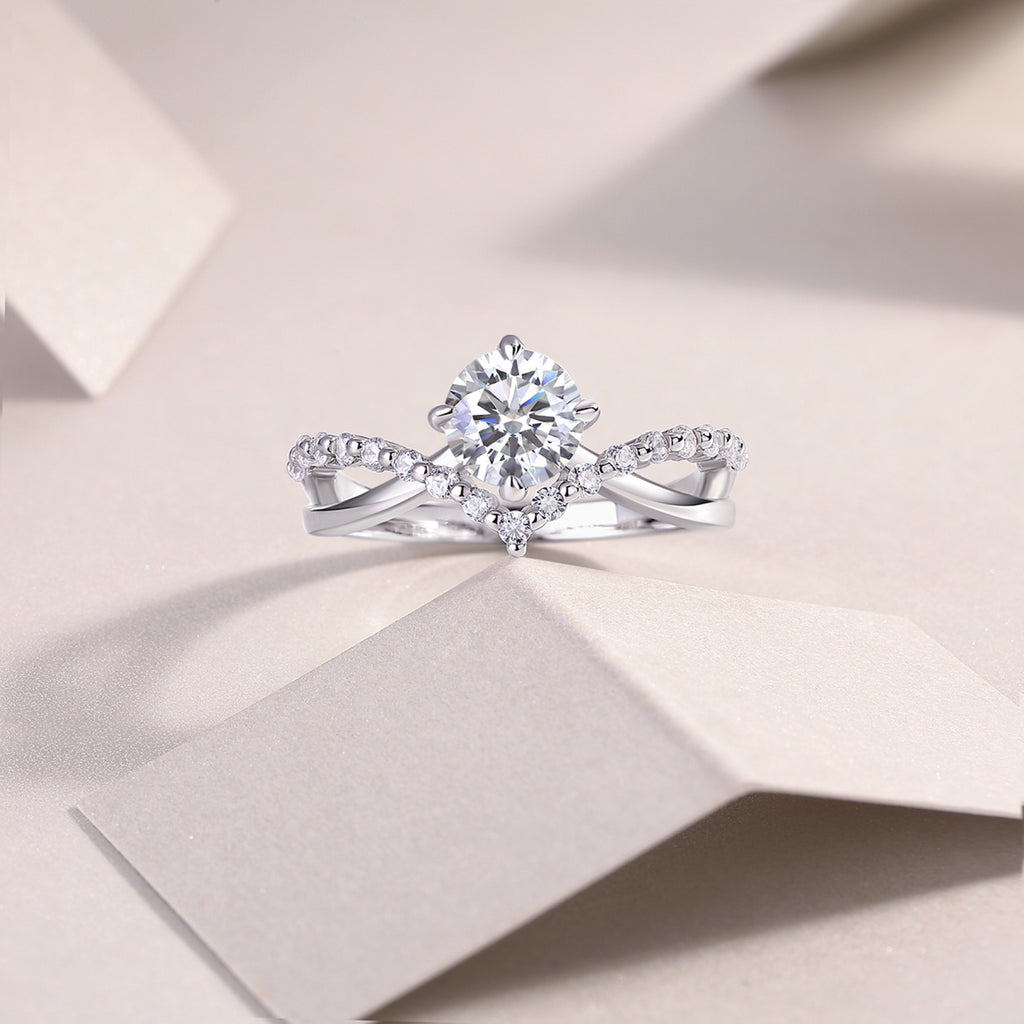 Crownlove Moissanite Band Ring in Sterling Silver