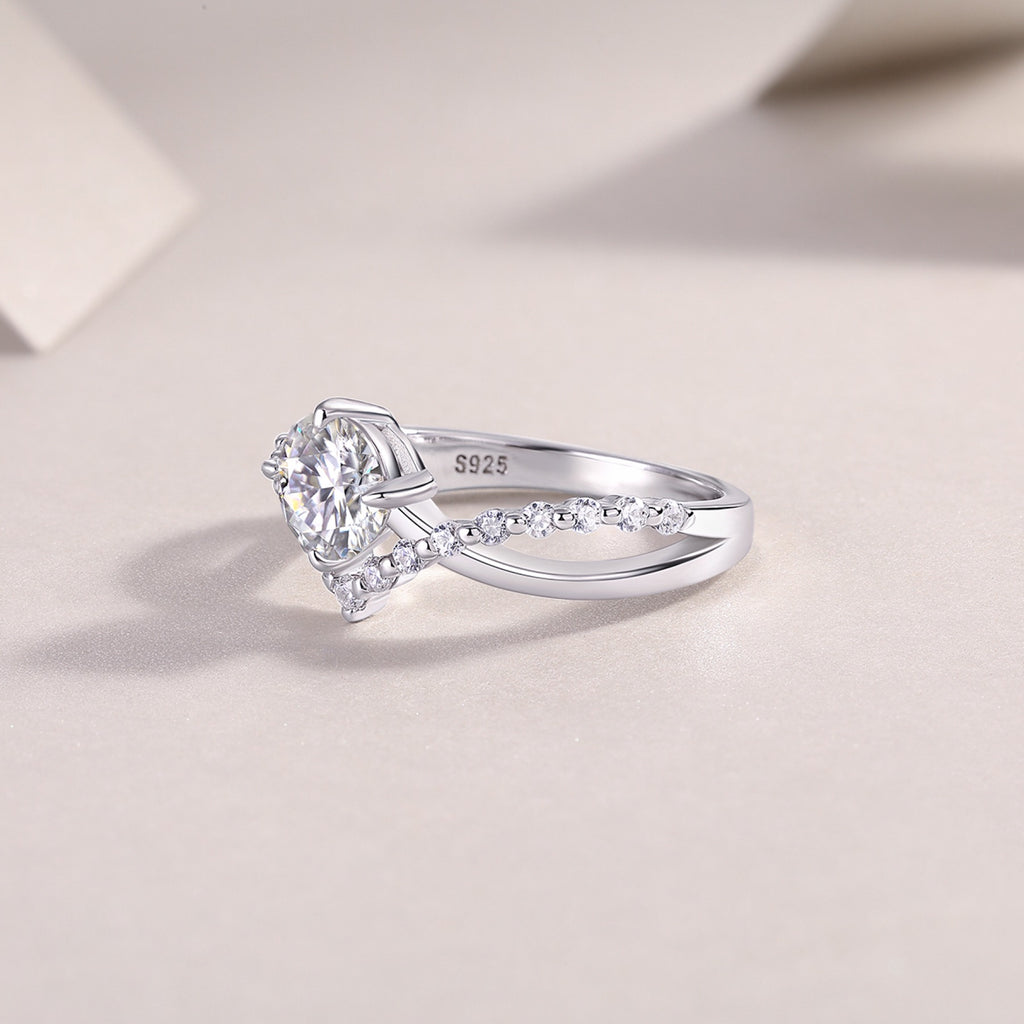 Crownlove Moissanite Band Ring in Sterling Silver