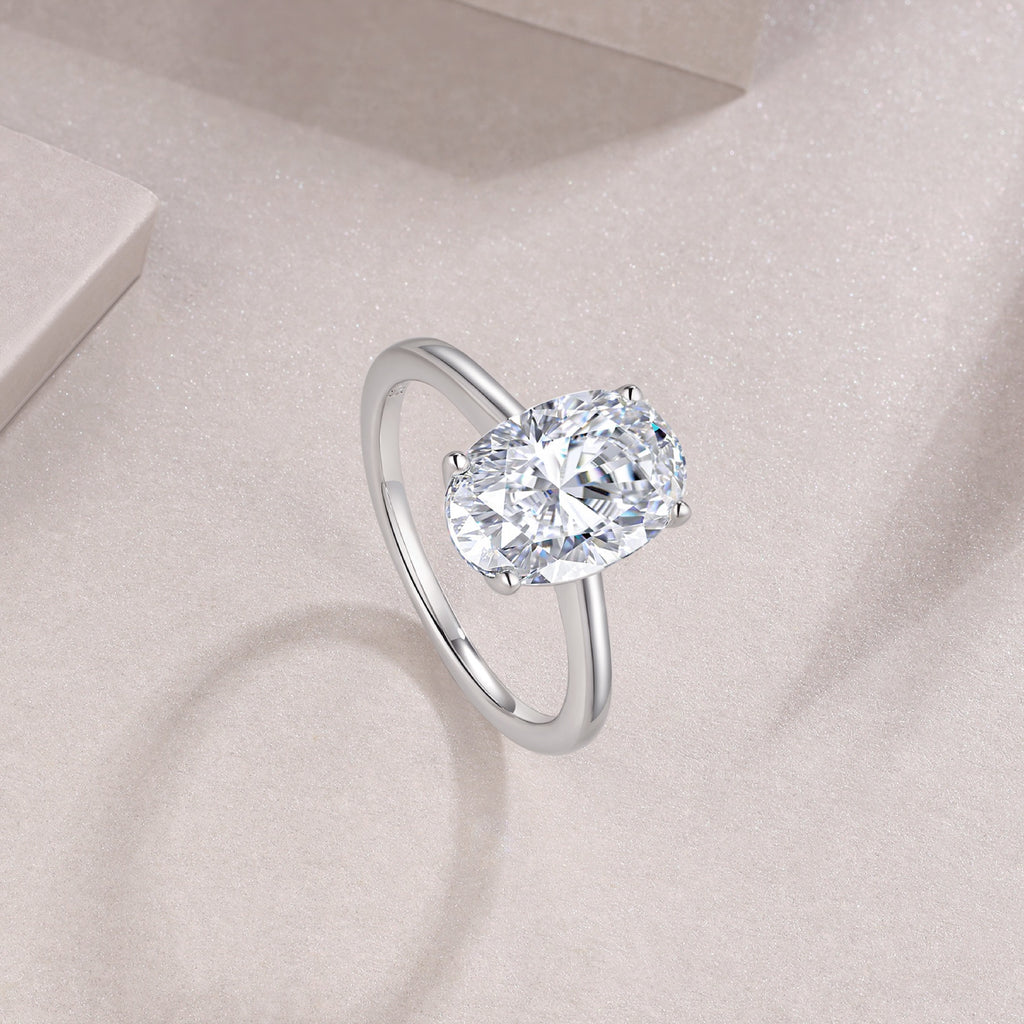 Ellisse Oval-Cut Moissanite Solitaire Ring in Sterling Silver