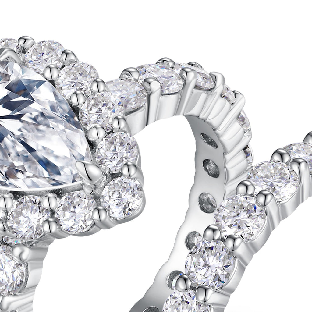 Amorevole Pear-Cut Moissanite Bridal Set Ring in Sterling Silver — detail