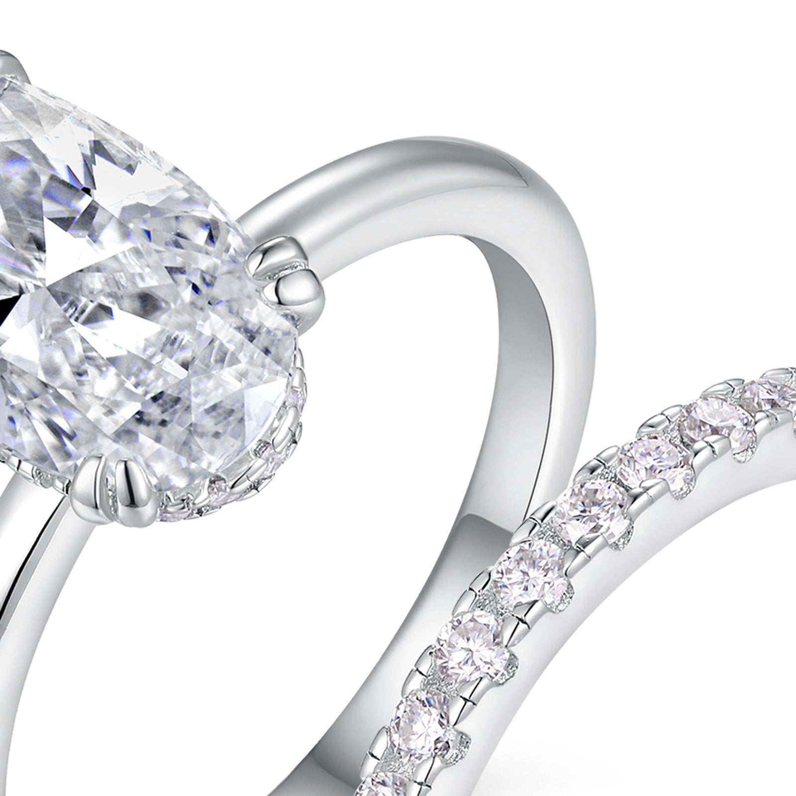 Ovalbridal Oval-Cut Moissanite Bridal Set Ring in Sterling Silver — detail
