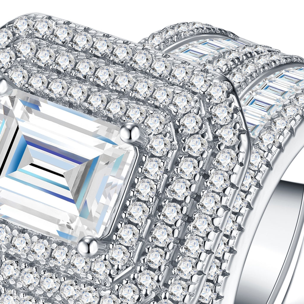 Emeraldroyal Emerald-Cut Moissanite Bridal Set Ring in Sterling Silver — detail