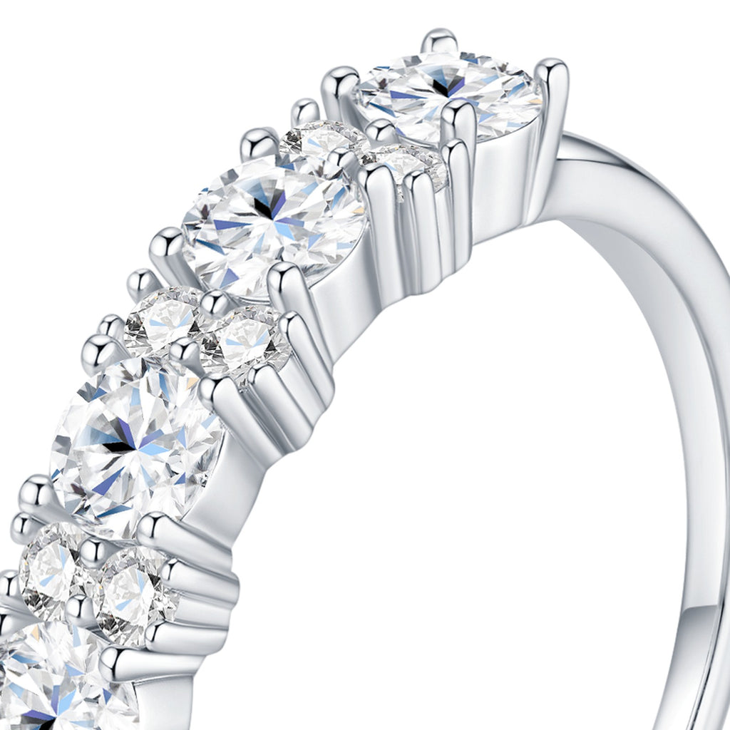 Quinto Moissanite Five-Stone Ring in Sterling Silver — detail