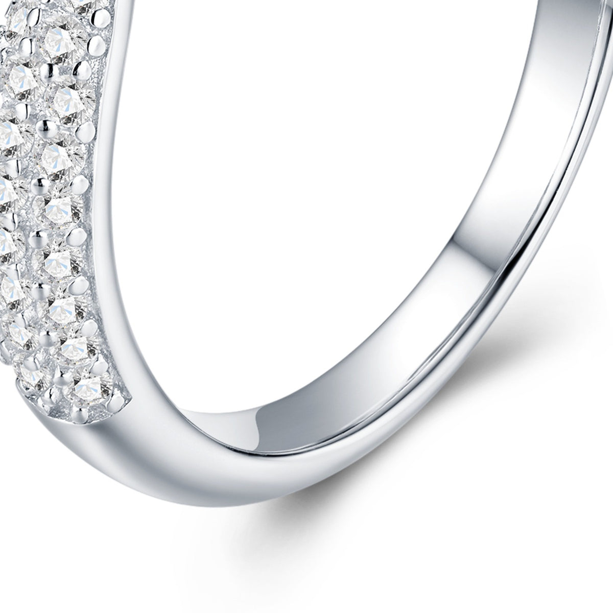 Navicella Moissanite Band Ring in Sterling Silver — detail