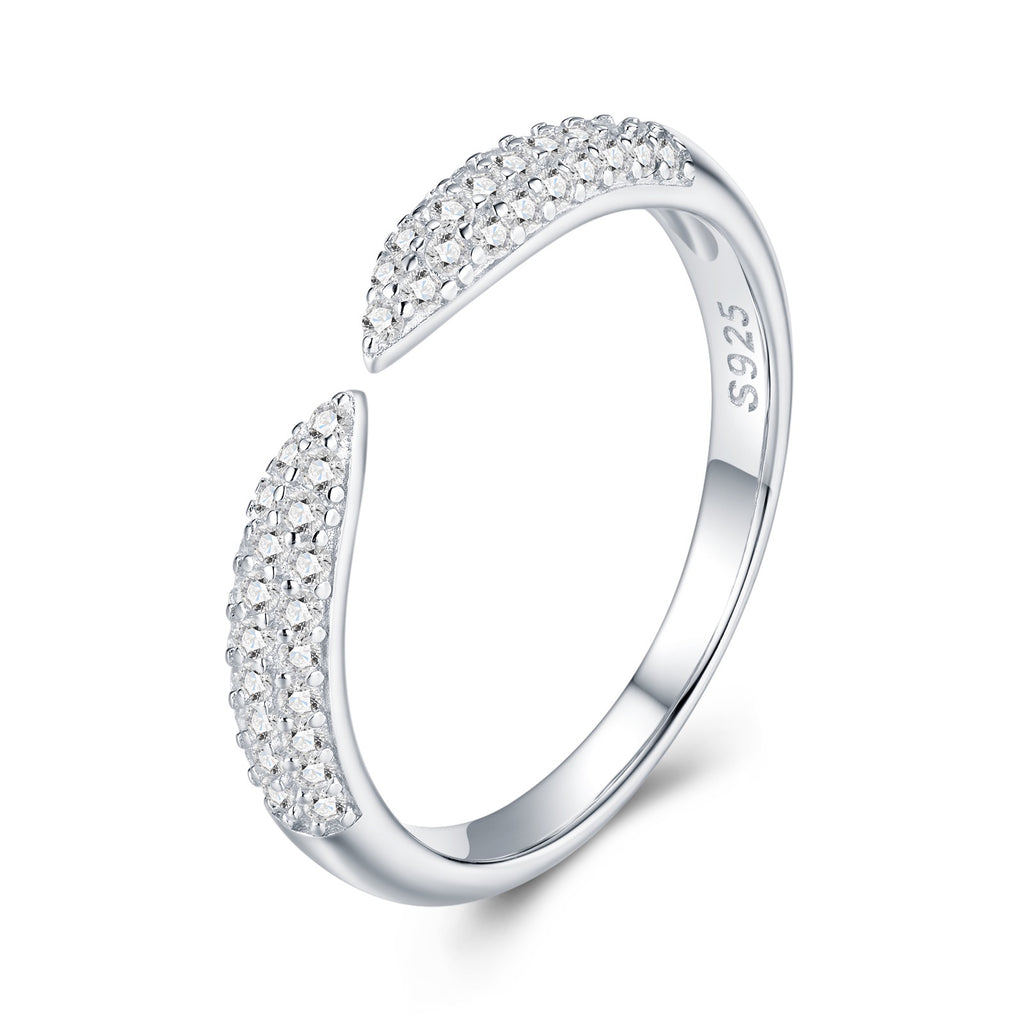 Navicella Moissanite Band Ring in Sterling Silver