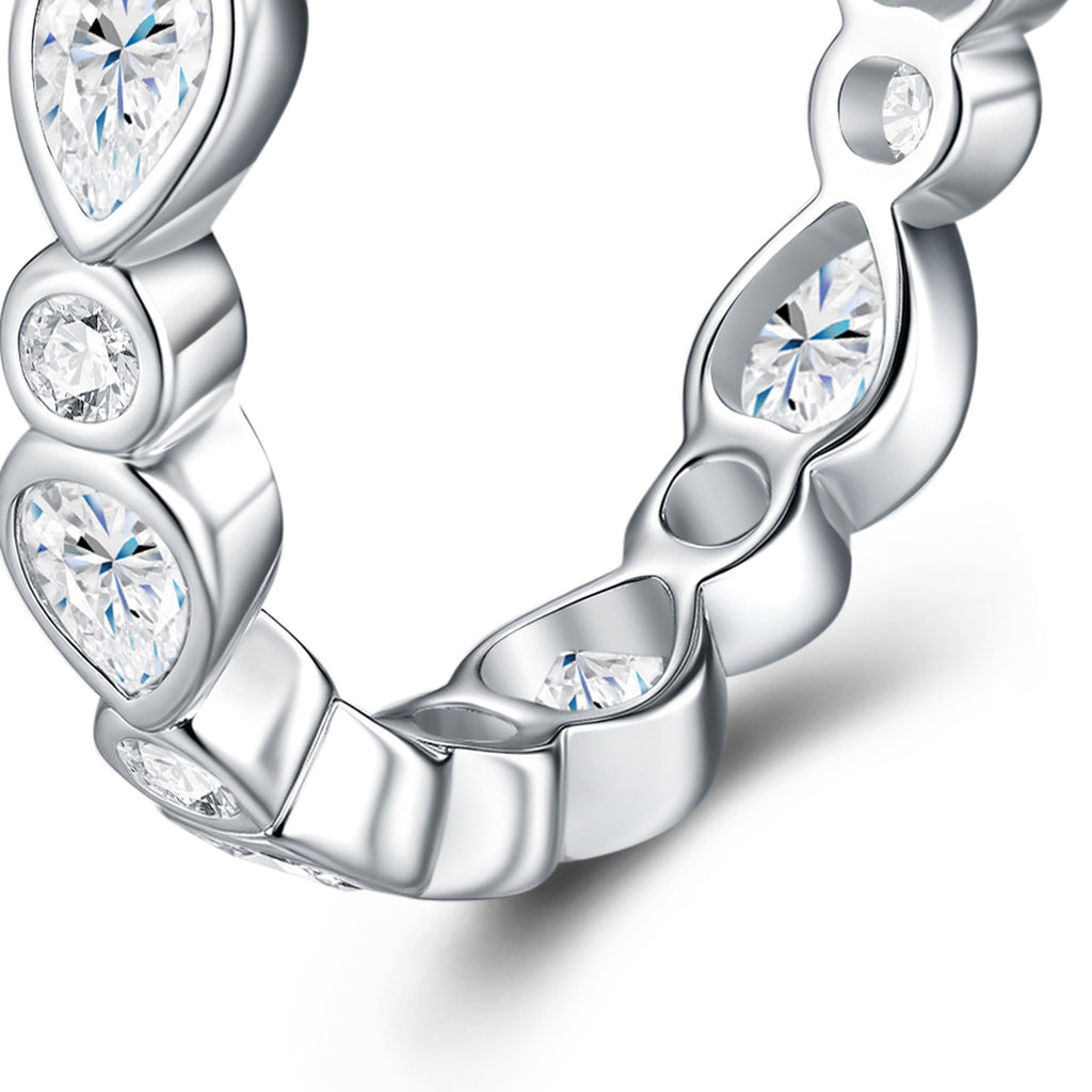 Fioretto Moissanite Cluster Ring in Sterling Silver — detail