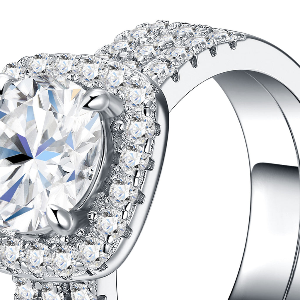 Maesta 2 Carat Moissanite Halo Ring in Sterling Silver — detail