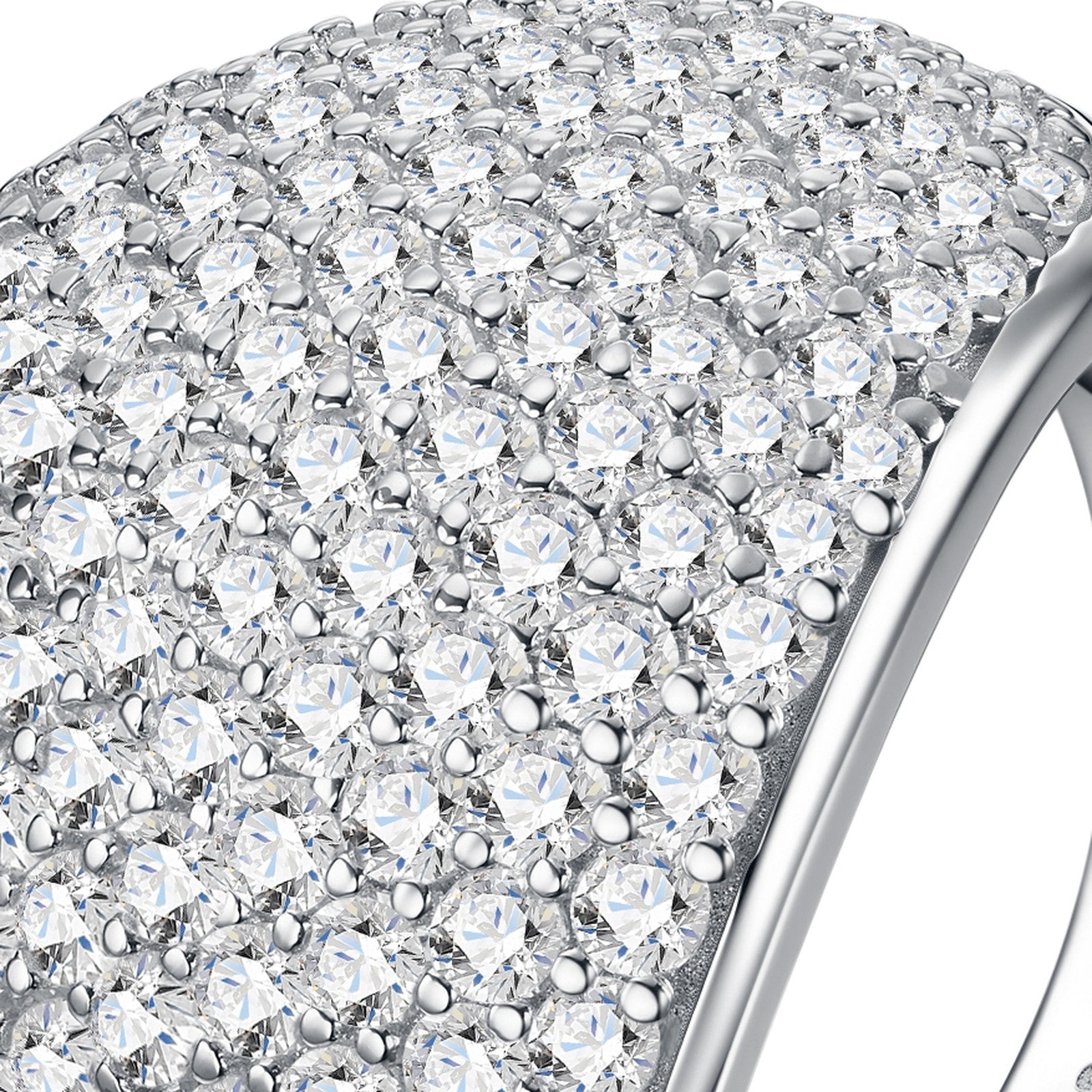 Duomo Moissanite Band Ring in Sterling Silver — detail