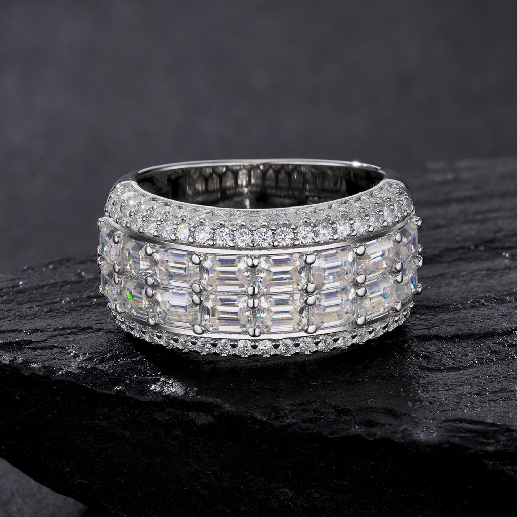 Sontuoso Moissanite Band Ring in Sterling Silver