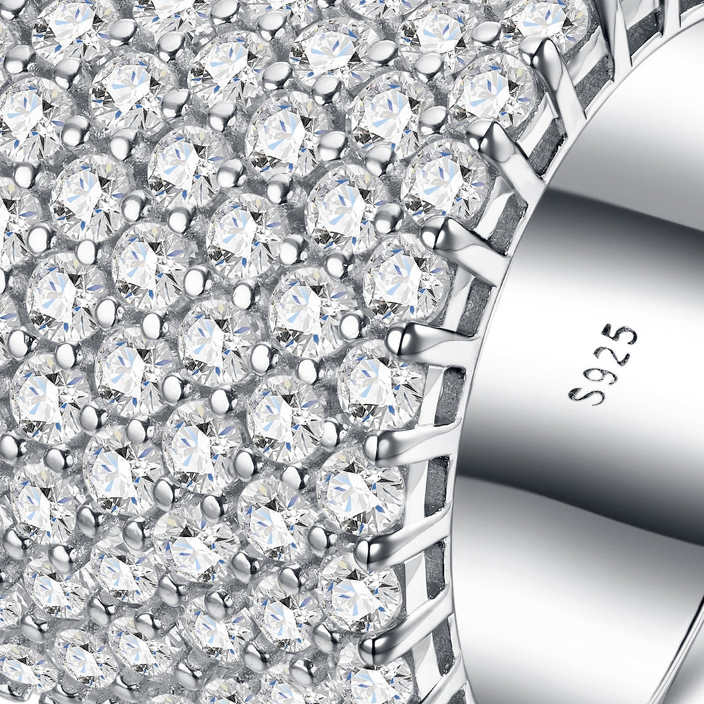 Massiccia Moissanite Band Ring in Sterling Silver — detail
