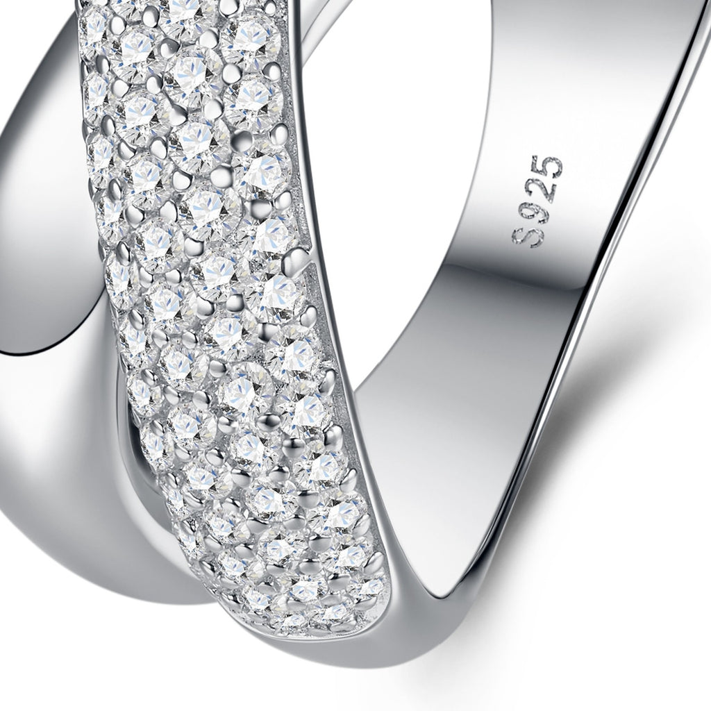 Incrocione Moissanite Band Ring in Sterling Silver — detail