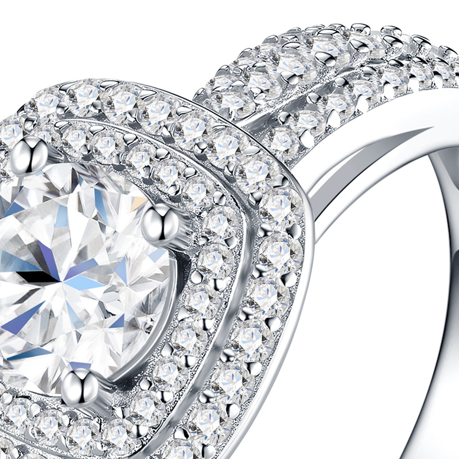 Sovrana 1 Carat Moissanite Halo Ring in Sterling Silver — detail