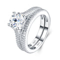 Ovalsovrana 2 Carat Moissanite Halo Ring in Sterling Silver