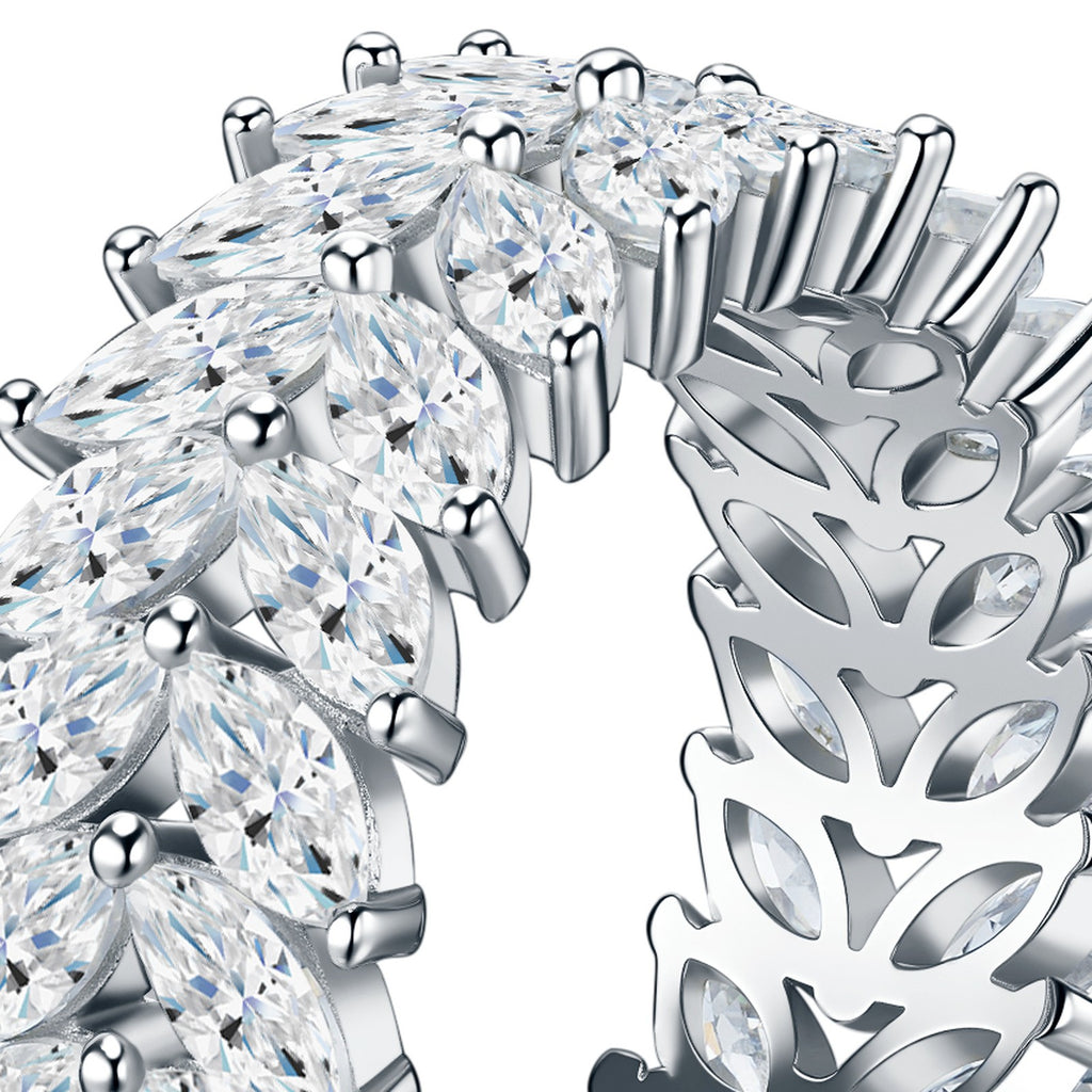 Fogliame Moissanite Eternity Band Ring in Sterling Silver — detail