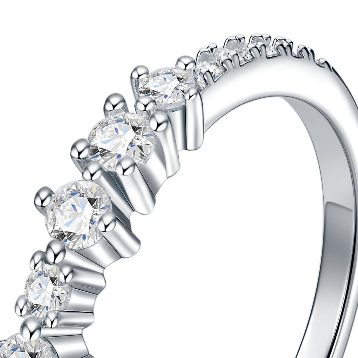 Diademino Moissanite Band Ring in Sterling Silver — detail