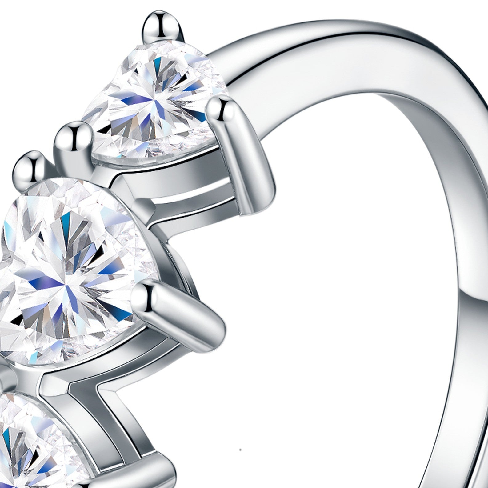 Cuoritre Heart-Cut Moissanite Three-Stone Ring in Sterling Silver — detail