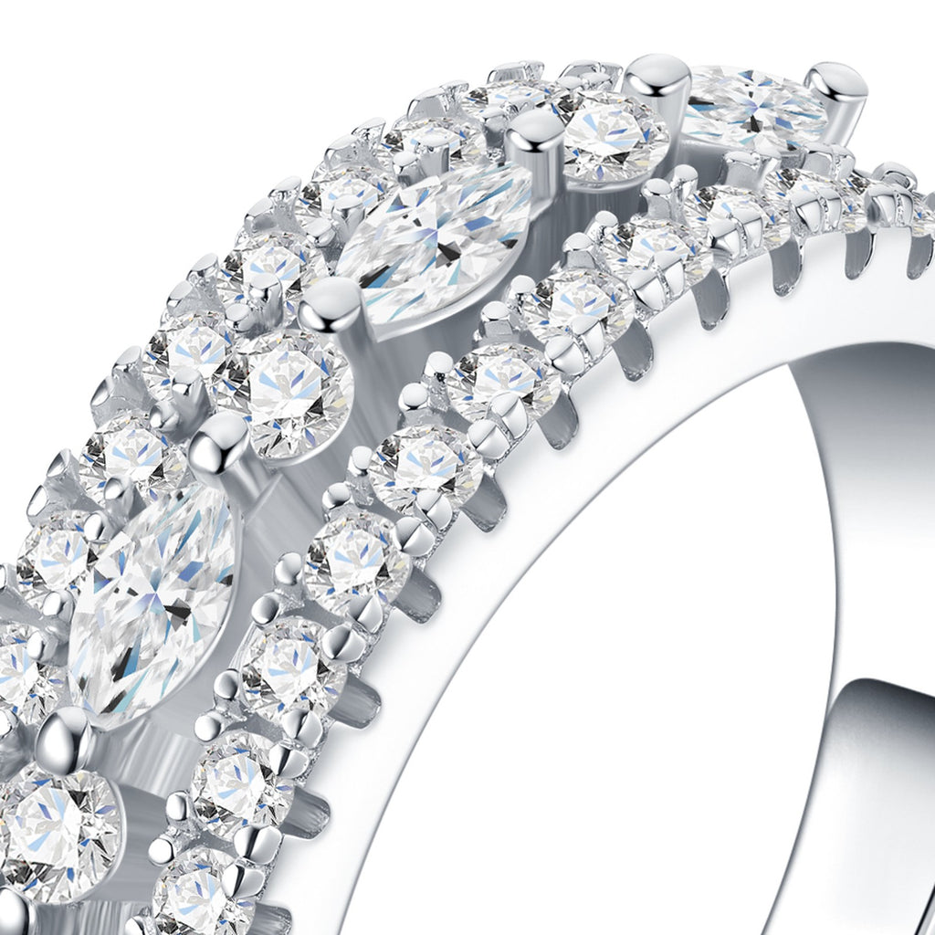 Trecci Moissanite Band Ring in Sterling Silver — detail
