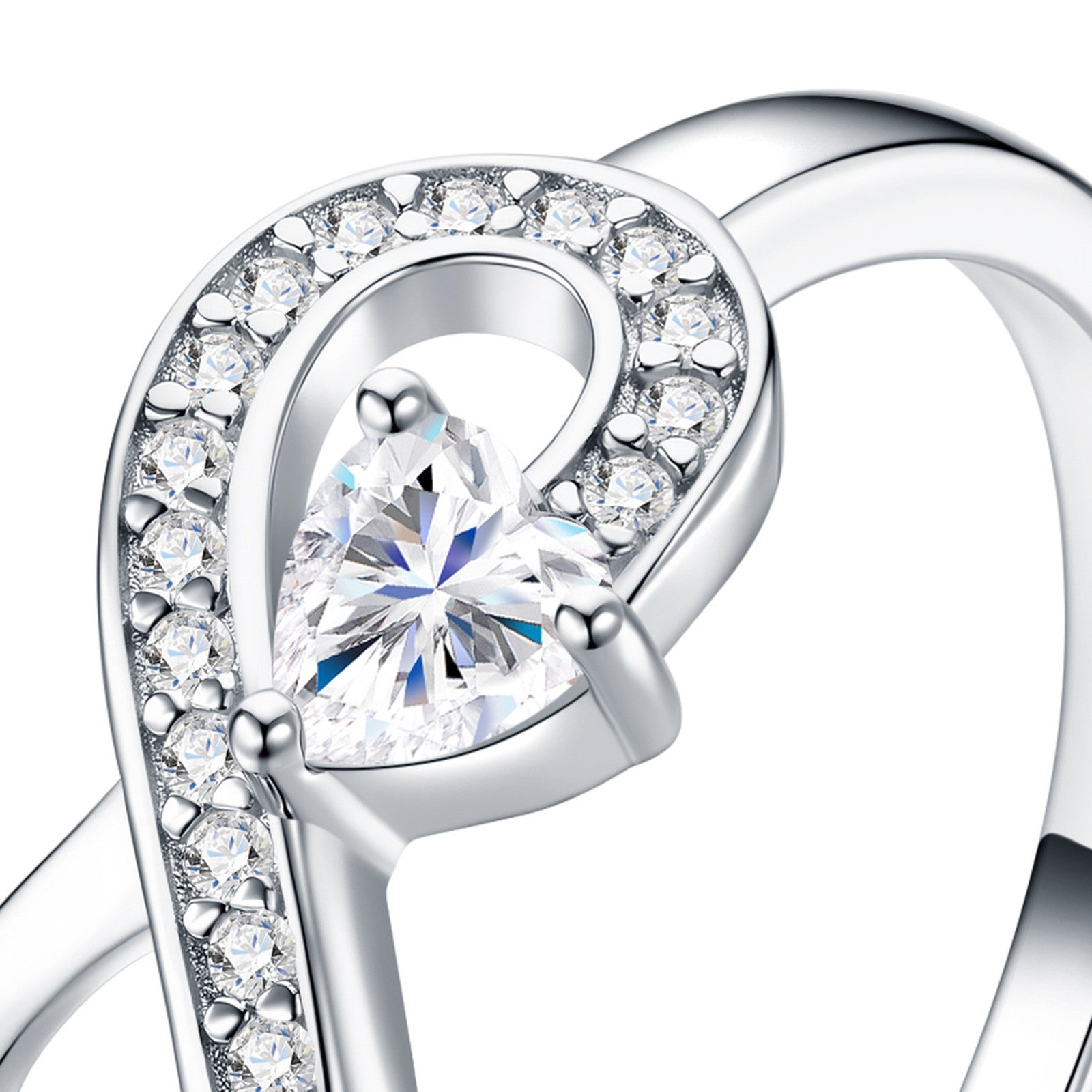 Amoreterno Heart-Cut Moissanite Band Ring in Sterling Silver — detail