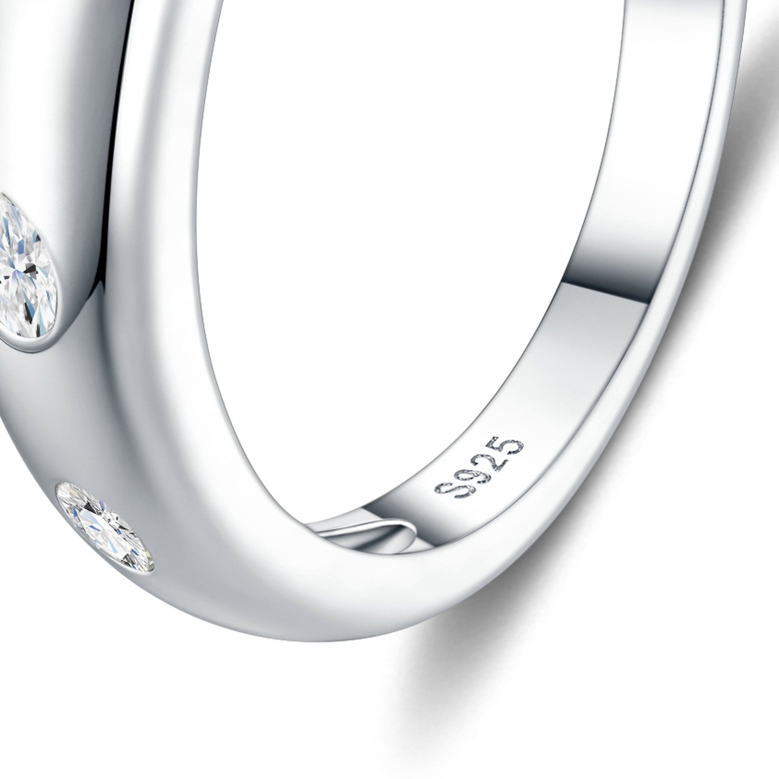 Bolle Moissanite Band Ring in Sterling Silver — detail
