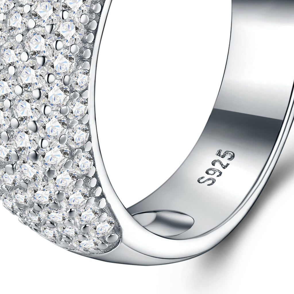Corposa Moissanite Band Ring in Sterling Silver — detail