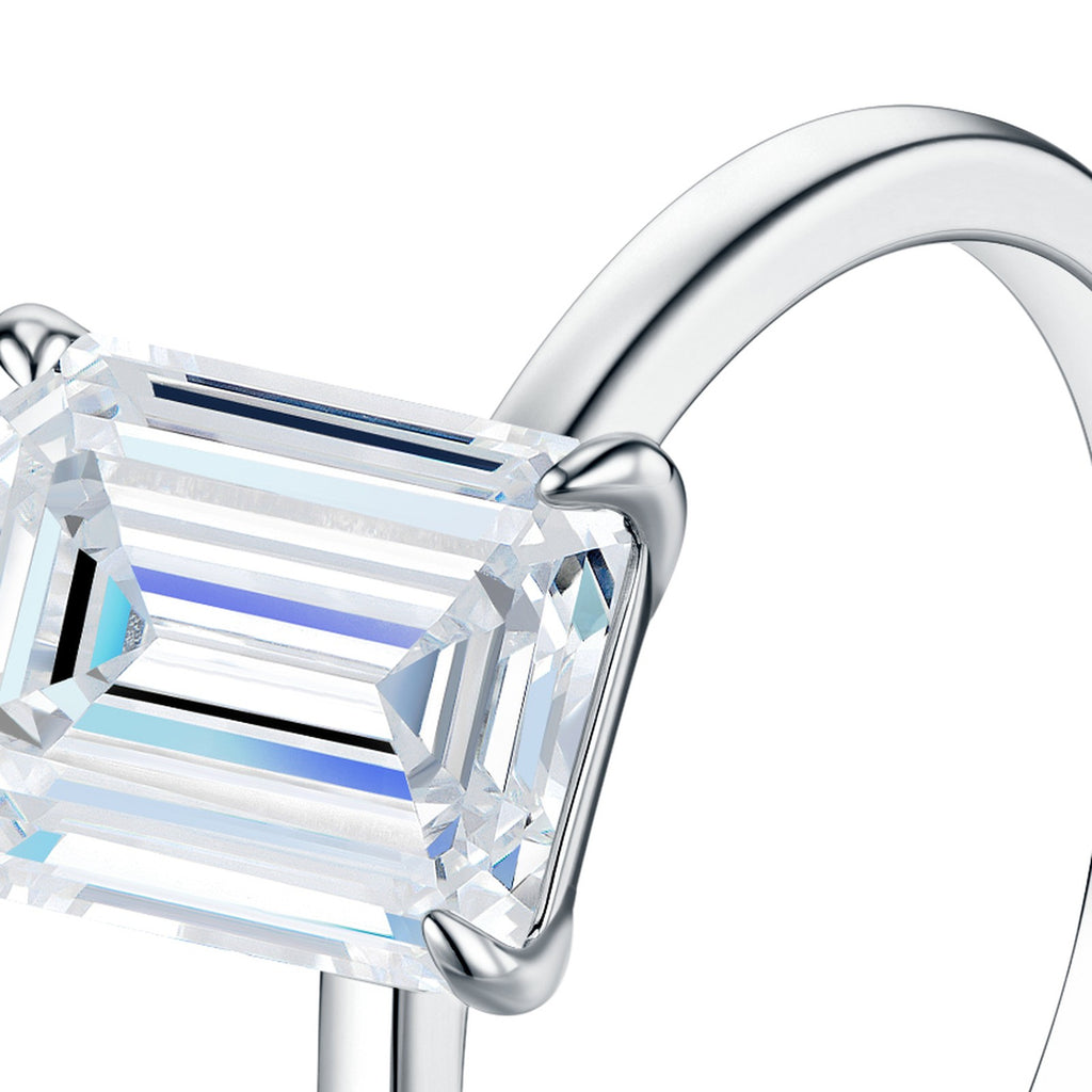Smeraldaest Emerald-Cut Moissanite Solitaire Ring in Sterling Silver — detail